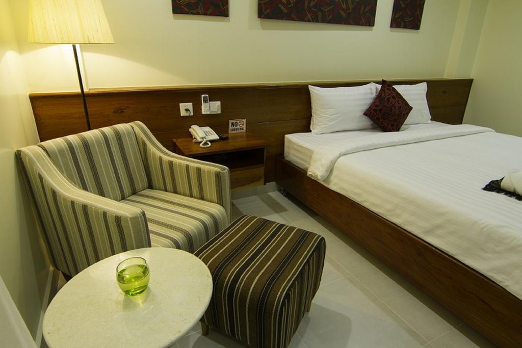 פנום פן Rose Emerald Hotel מראה חיצוני תמונה