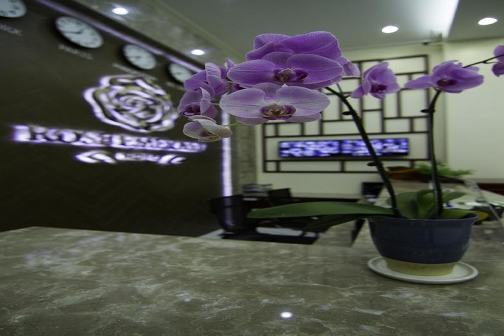 פנום פן Rose Emerald Hotel מראה חיצוני תמונה