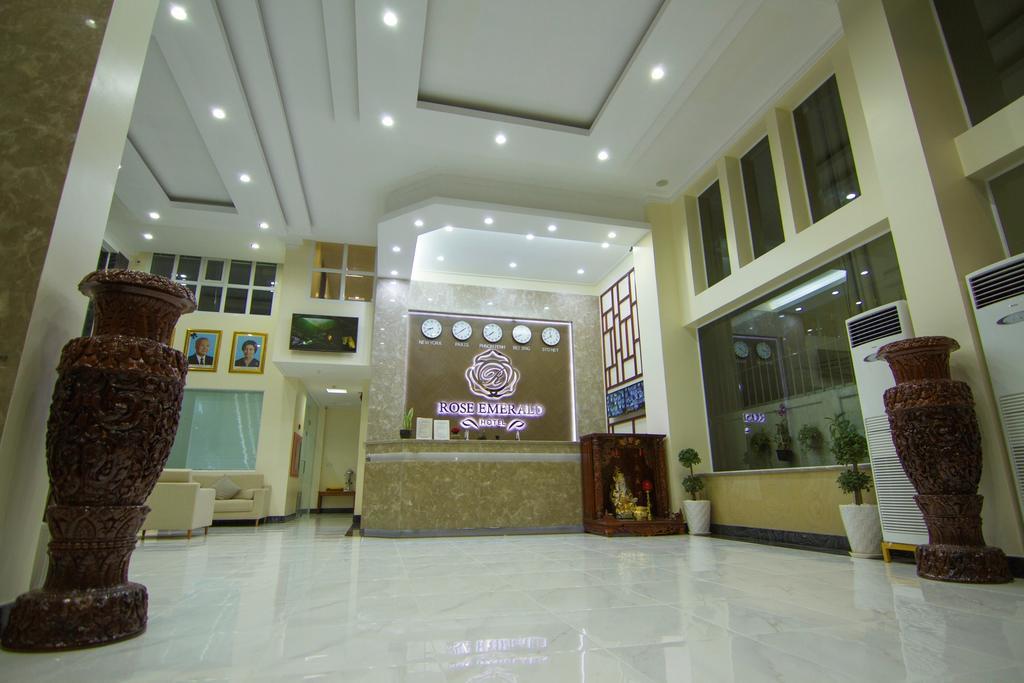 פנום פן Rose Emerald Hotel מראה חיצוני תמונה