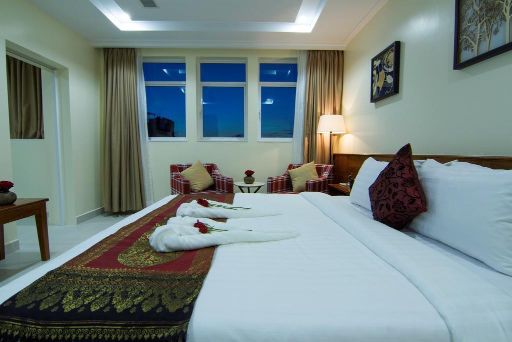 פנום פן Rose Emerald Hotel מראה חיצוני תמונה