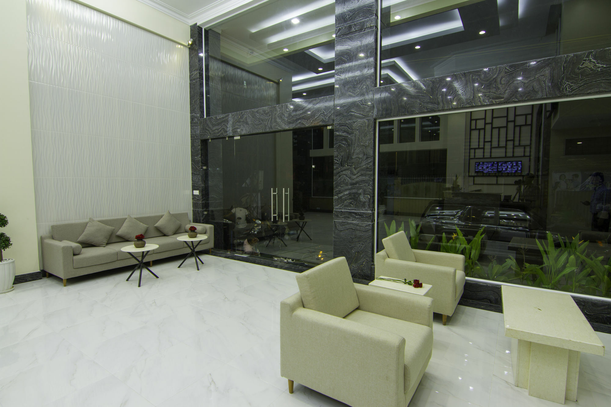 פנום פן Rose Emerald Hotel מראה חיצוני תמונה