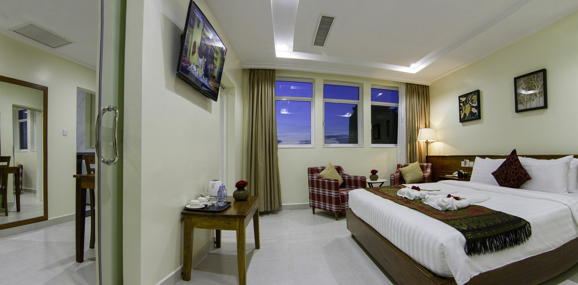 פנום פן Rose Emerald Hotel מראה חיצוני תמונה