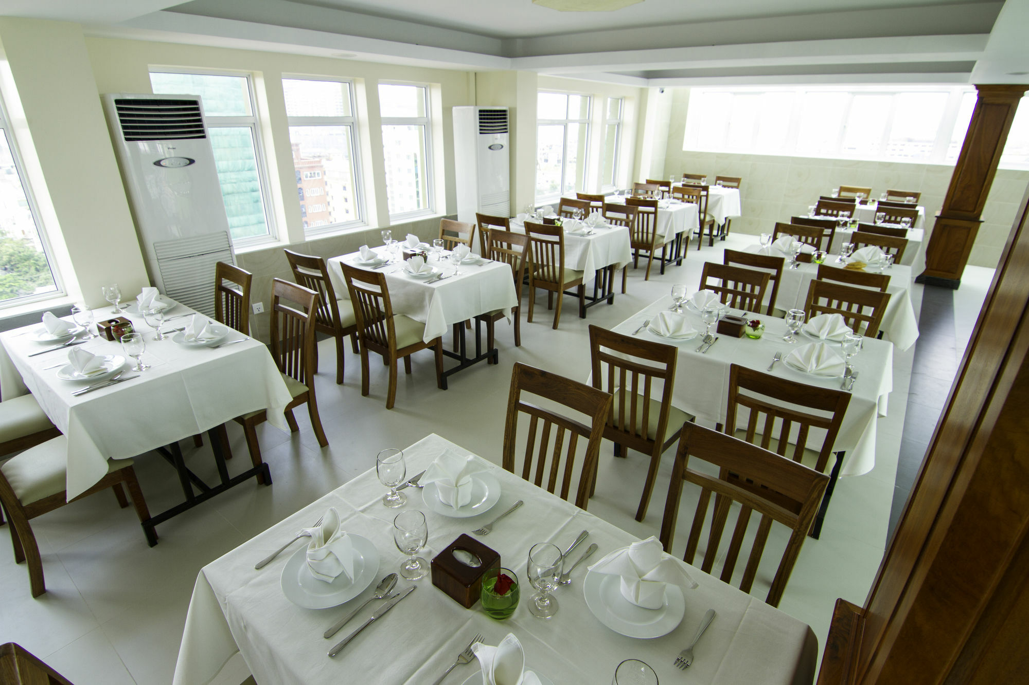 פנום פן Rose Emerald Hotel מראה חיצוני תמונה