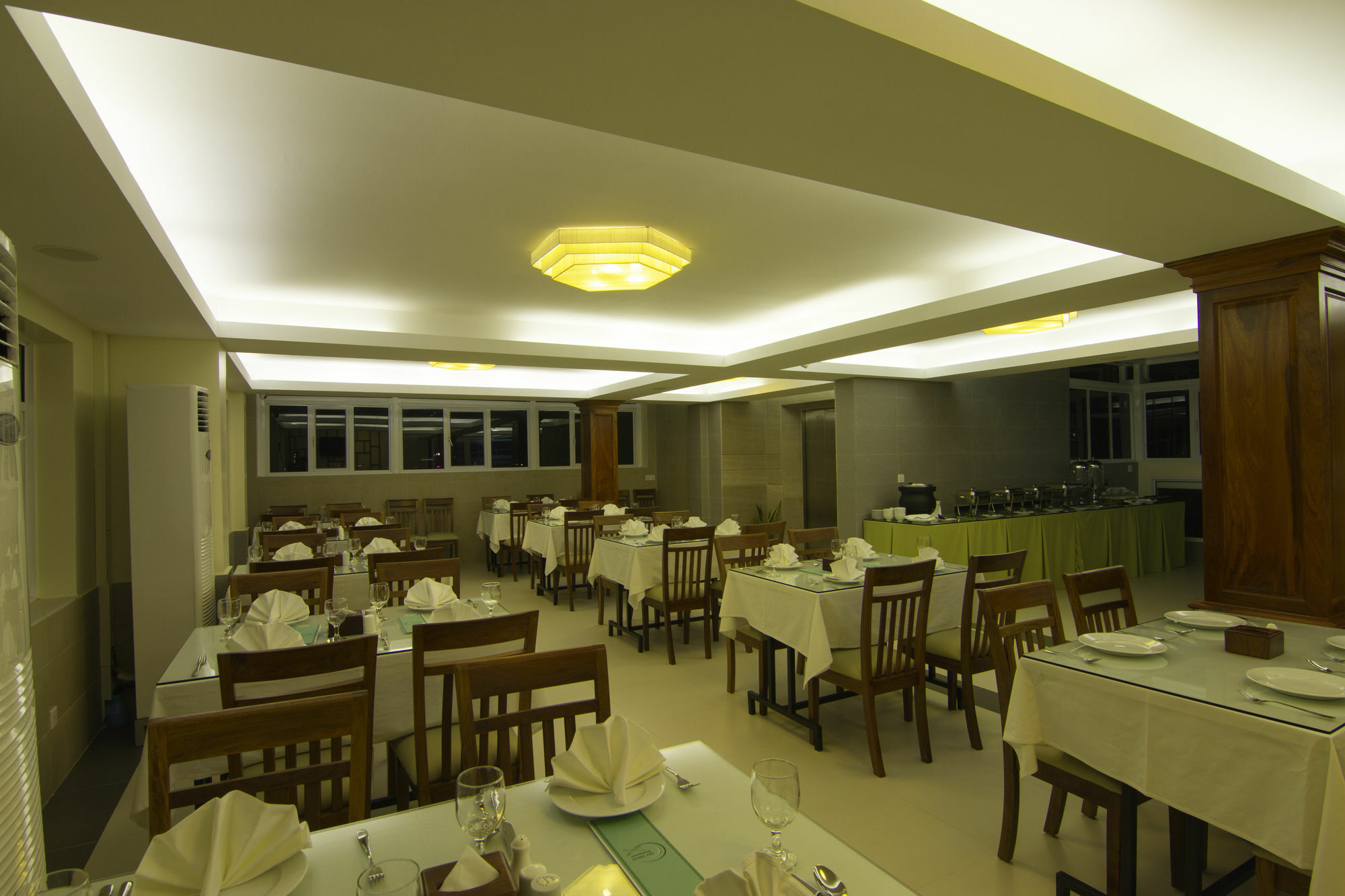 פנום פן Rose Emerald Hotel מראה חיצוני תמונה